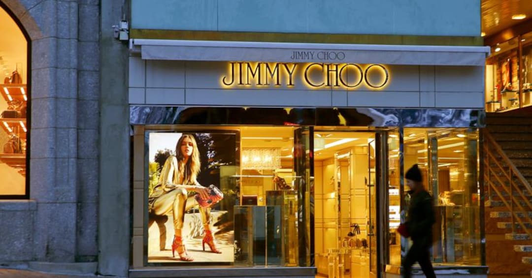 Jimmy Choo le scarpe delle star volano a Londra dopo l offerta